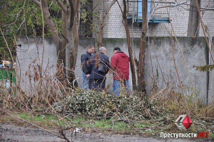 Николаевский полицейский держал гранату с выдернутой преступником чекой до прибытия взрывотехников