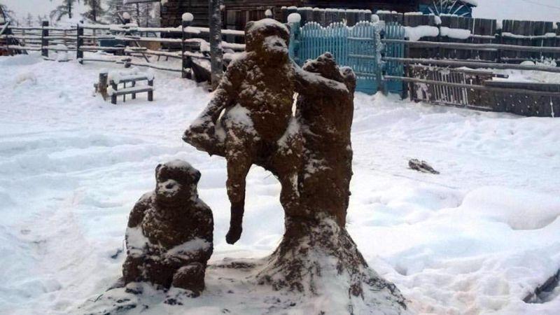 Якутский скульптор по навозу и его новый арт-объект