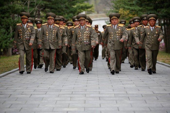 Северокорейскому генералу бронежилет не нужен