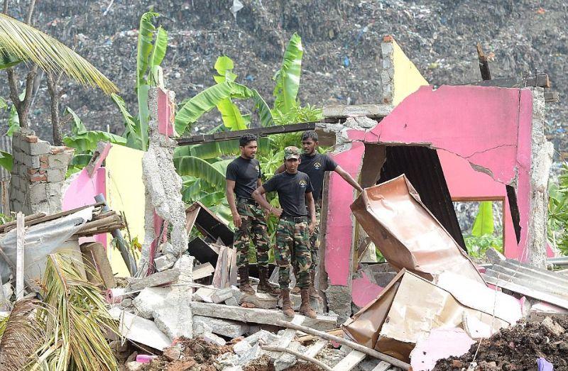 Цейлонская куча мусора похоронила 16 человек
