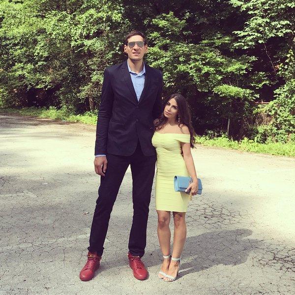 Сербский баскетболист Бобан Марьянович со своего супругой