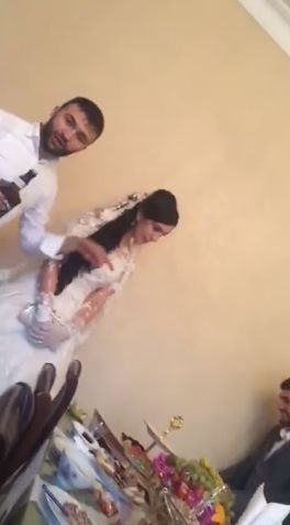 На свадьбе в Ингушетии друг жениха вылил на голову невесте виски