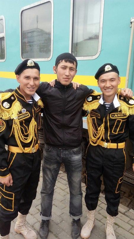 В швейных войках Казахстана объявлен ДМБ