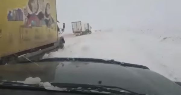 А в Сибири уже зима!
