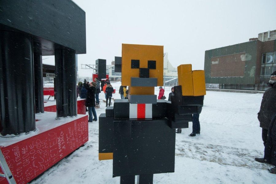 В Красноярске установили памятник Ленину в стиле Minecraft