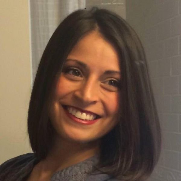 28-летняя учительница Алисия Редди из Балтимора обвиняется в совращении 16-летнего школьника 28-летняя учительница Алисия Редди из Балтимора обвиняется в совращении 16-летнего школьника