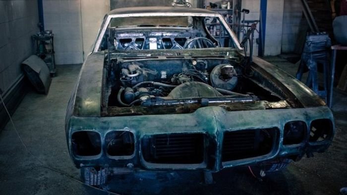Восстановление маслкара Pontiac GTO 1970 года Восстановление маслкара Pontiac GTO 1970 года