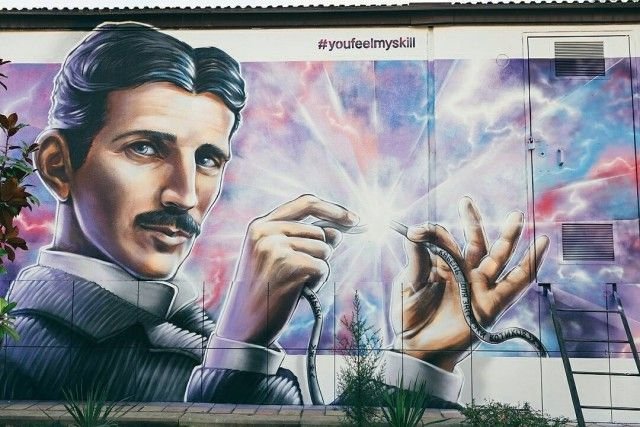 В Сочи появилось креативное граффити с Николой Теслой