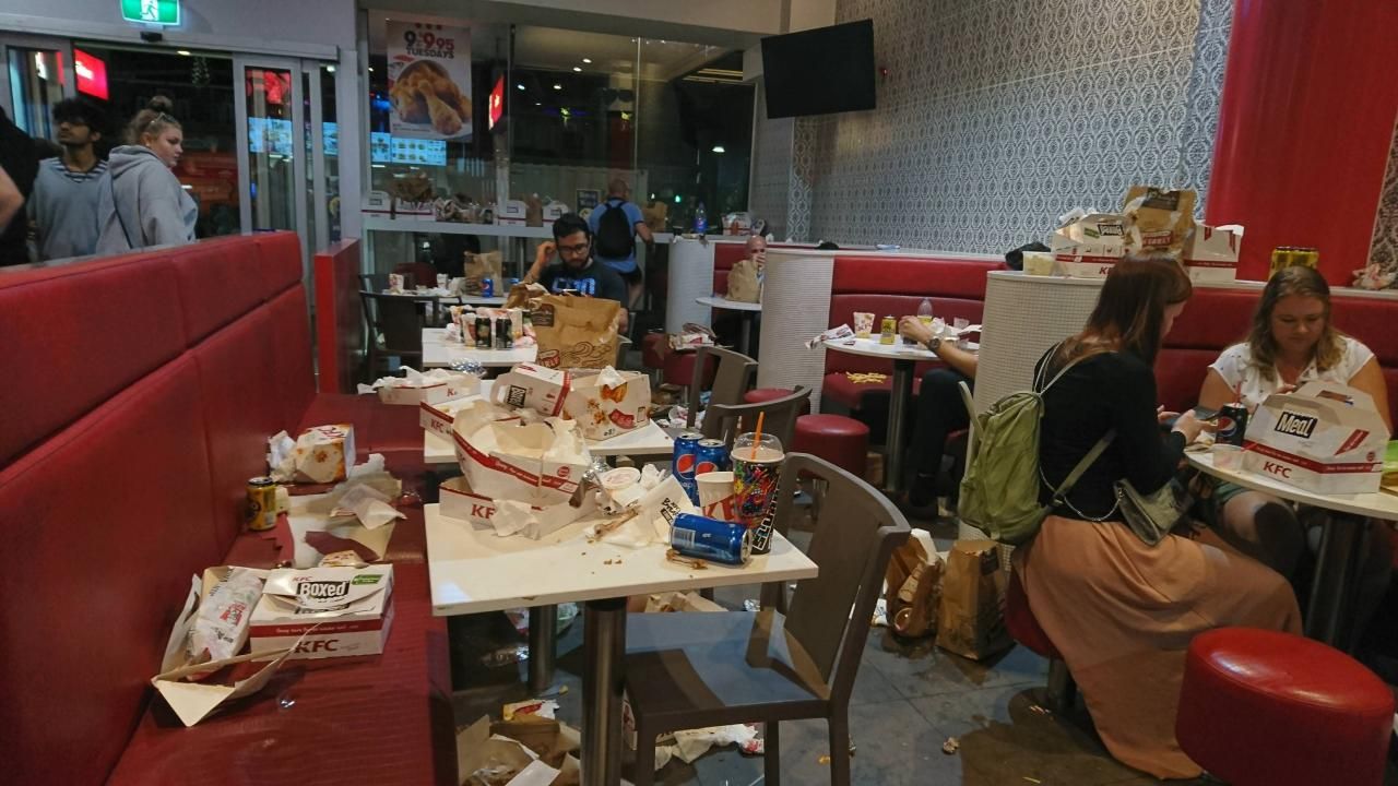 KFC в Австралии: после семи вечера лучше не входить