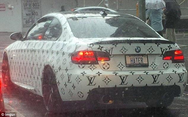Авто с яркими принтами: безумство или неповторимый стиль? Авто с яркими принтами: безумство или неповторимый стиль?