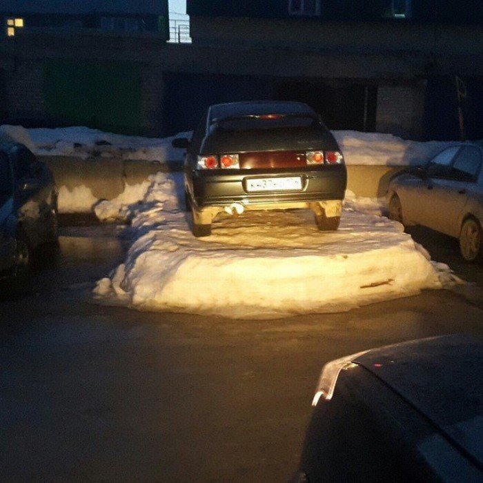 Уборка снега — национальная забава в России