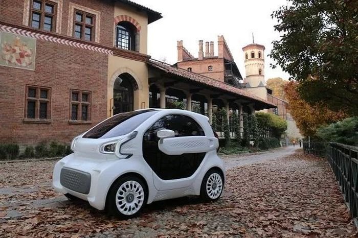 Китайцы спроектировали первый 3D-электромобиль для массового производства