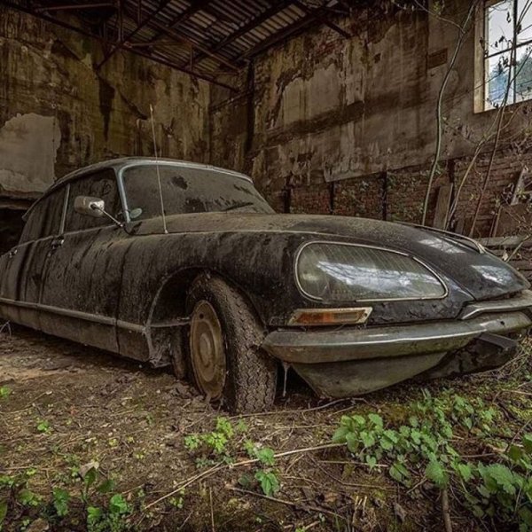 Забытые легенды: 25 фотографий, от которых все автомобилисты схватятся за сердце Забытые легенды: 25 фотографий, от которых все автомобилисты схватятся за сердце
