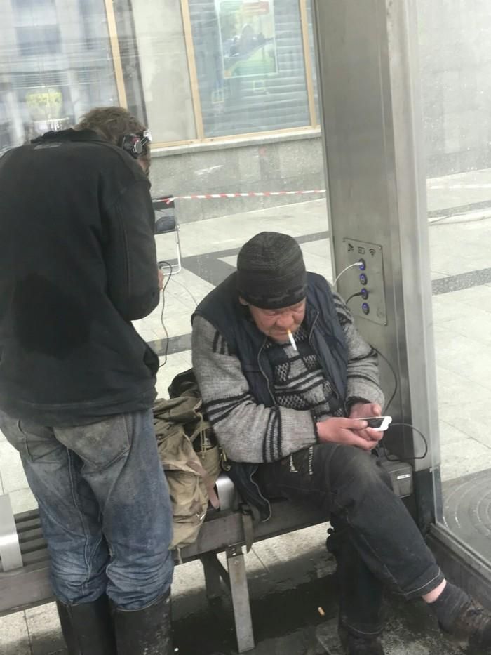 Жители Москвы тестируют новые автобусные остановки Собянина