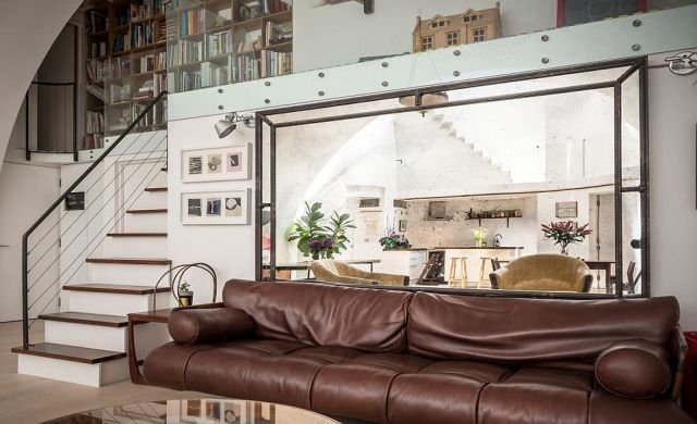 Дом-студия под железнодорожным виадуком в Лондоне продается за 1,6 млн долларов