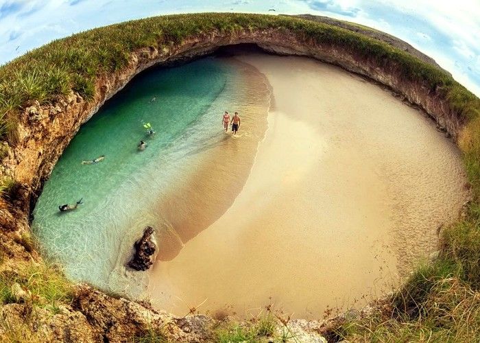 "Скрытый пляж" в Тихом океане, Мексика