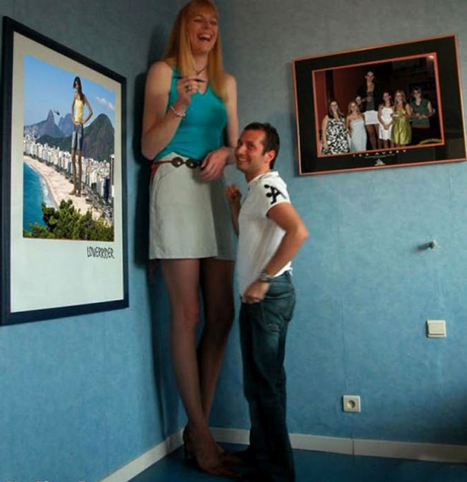 Невероятно высокие девушки