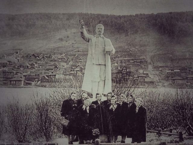 В Кусе на дне пруда обнаружили памятник Сталину