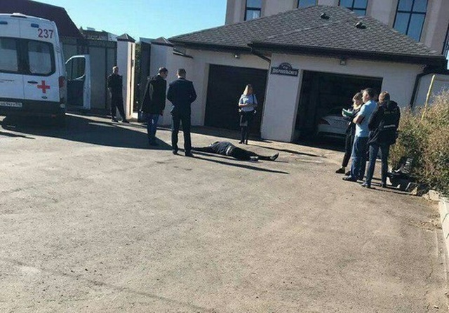 Грабители напали на дом коммерсанта Евгения Деданина и получили смертельные ранения