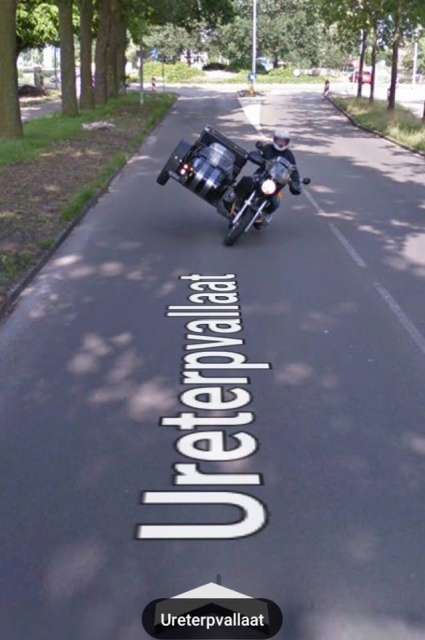 Странные кадры с сервиса Google Street View