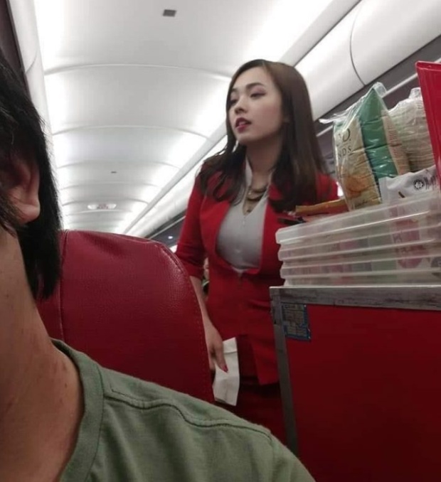 Майбел Гуо - самая привлекательная стюардесса в мире по мнению пользователей соцсетей