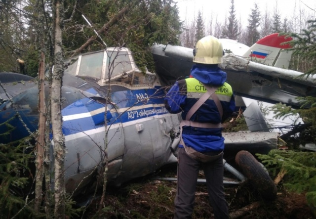 Жесткая посадка Ан-2 в лесу Архангельской области