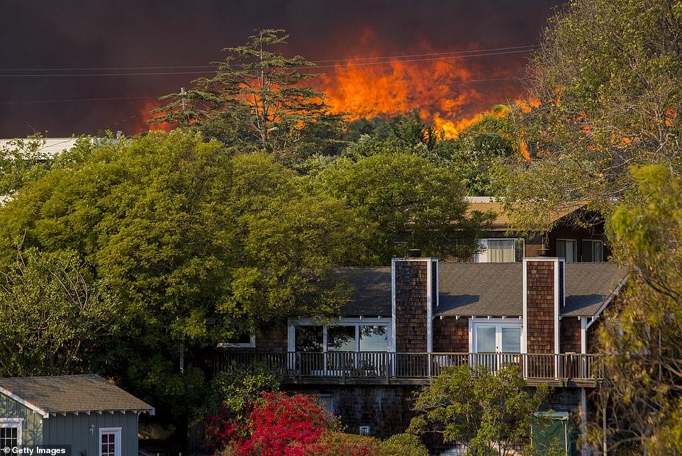 Пожары в Калифорнии - самые разрушающие в истории