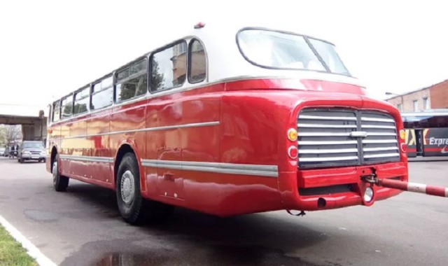 Восстановление старого автобуса Ikarus 55 Lux