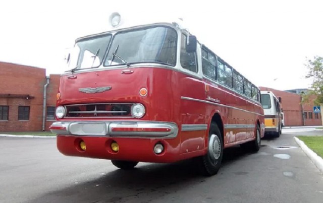 Восстановление старого автобуса Ikarus 55 Lux