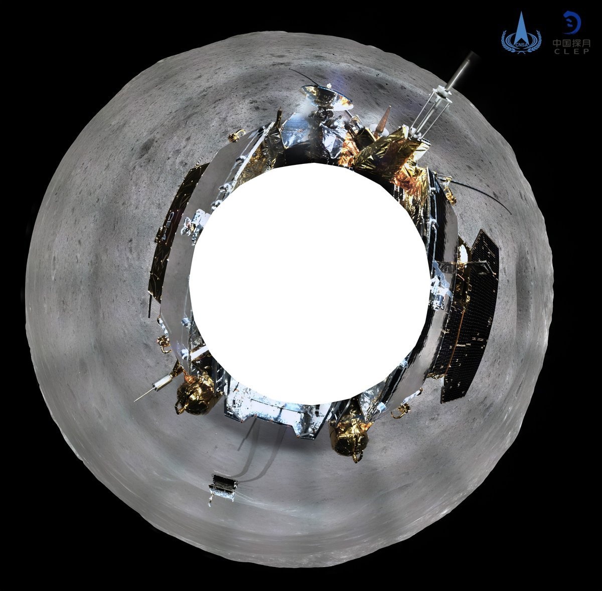Панорамные снимки обратной стороны Луны, сделанные китайским аппаратом Чанъэ-4 
