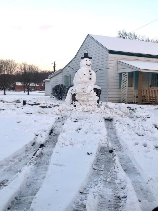 Моментальная карма за попытку уничтожить снеговика