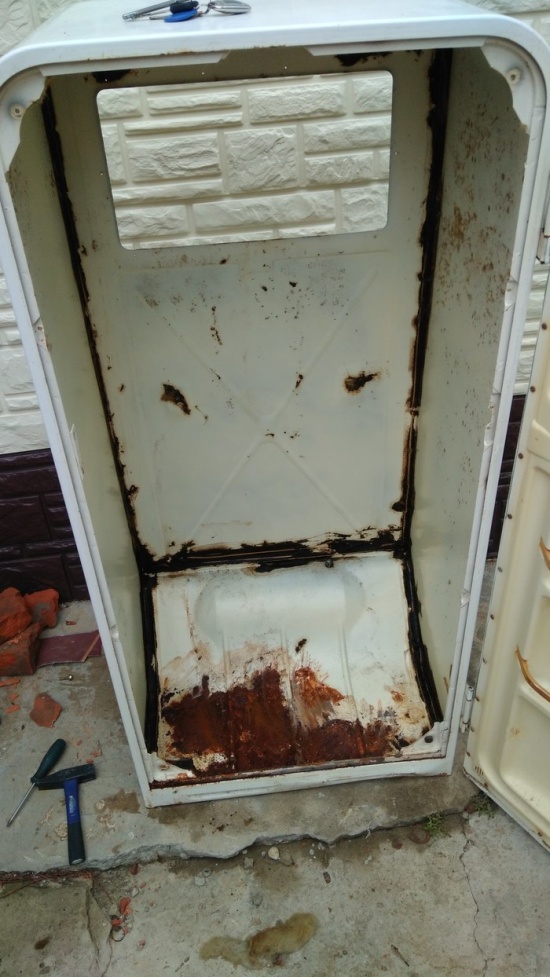 Вторая жизнь старого холодильника ЗИЛ-Москва