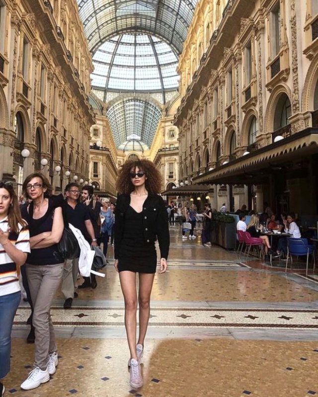 Махбуба Мамедзаде, модель из Азербайджана, продала девственность за 2,4 миллиона евро