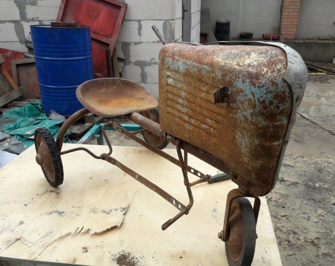 Реставрация детского трактора из СССР