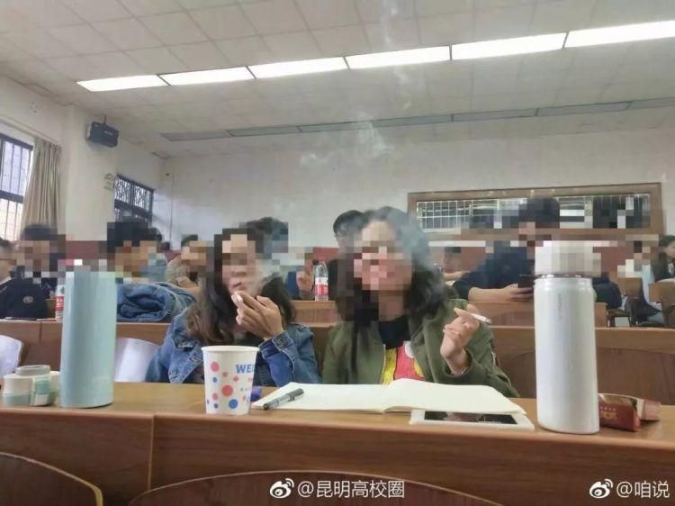 Студентам вуза разрешили курить на лекции, чтобы лучше понять предмет