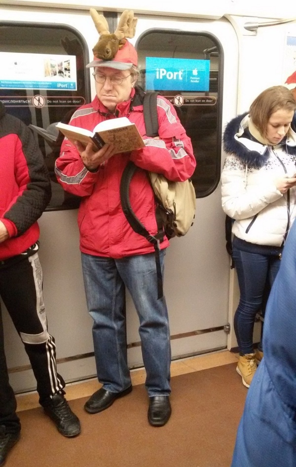 Странные модники в российском метро Юмор