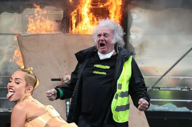 Фотожабы на фото "орущий мужчина с протестов жёлтых жилетов во Франции" Юмор