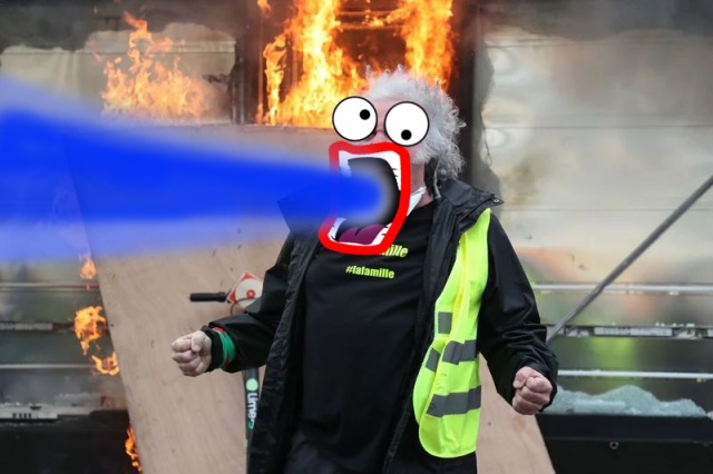 Фотожабы на фото "орущий мужчина с протестов жёлтых жилетов во Франции"