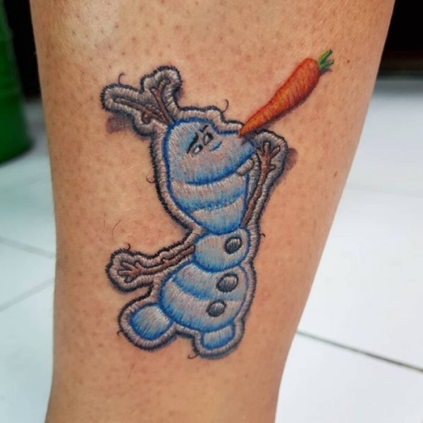 Необычные "вышитые" татуировки, которые создает бразильский мастер