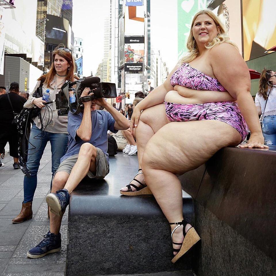 «Gillette» сделал своей моделью блоггершу, которая страдает ожирением 3-й степени Всячина