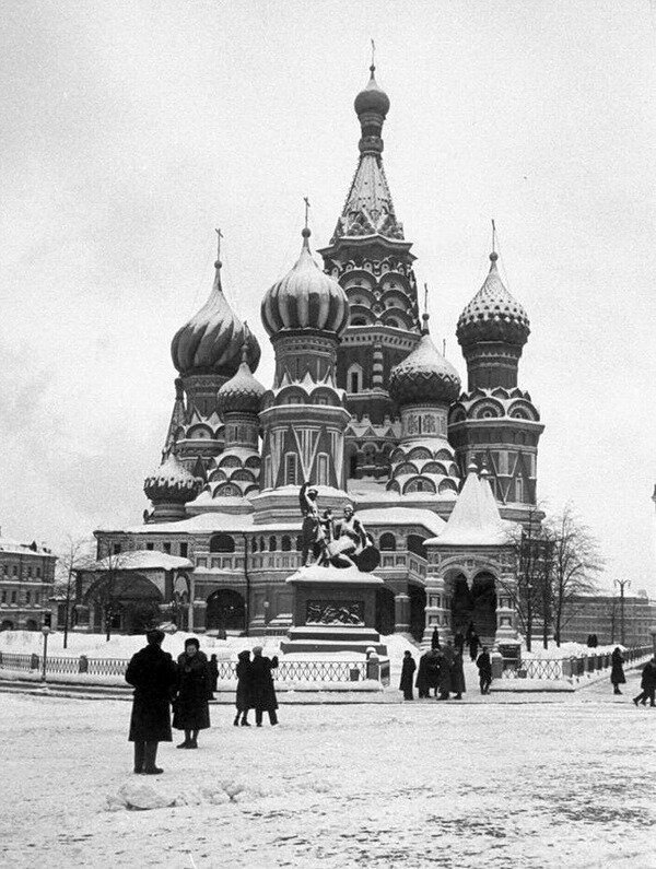 Подборка фотографий с интересными и знакомыми моментами из советского прошлого.