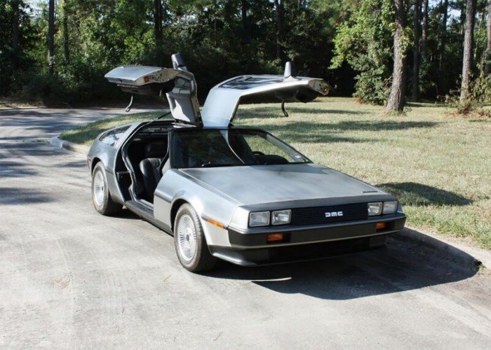 Автомобиль эпохи: легендарные и нестареющие DeLorean DMC-12