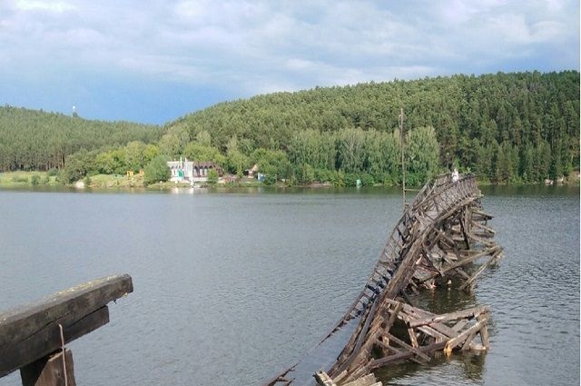Обрушился самый длинный деревянный мост в России