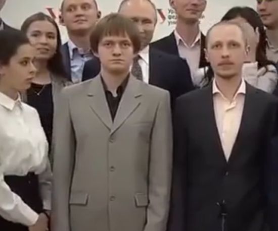 Владимир Путин и "слишком" высокий студент