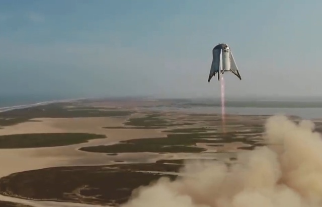 Starhopper от SpaceX совершил успешный "прыжок" на высоту в 150 метров