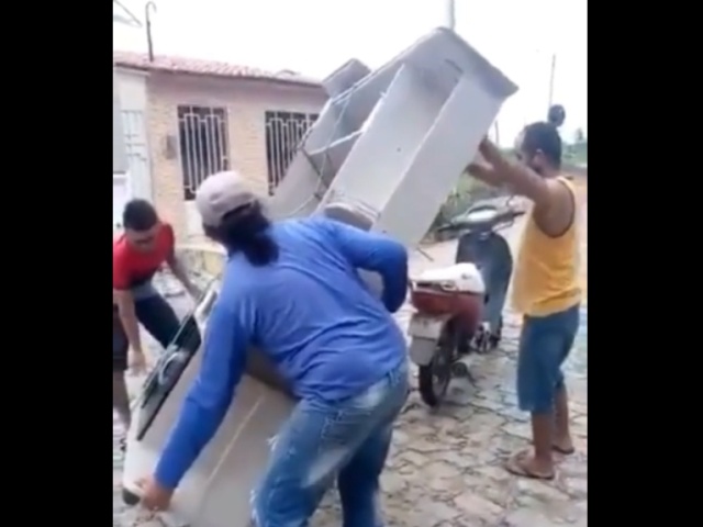 Как в Бразилии доставляют крупногабаритные грузы