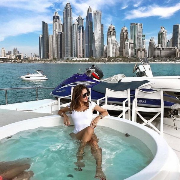 Богатые дети делятся в Instagram вызывающими зависть снимками роскошных яхт и пятизвездочных отелей Всячина