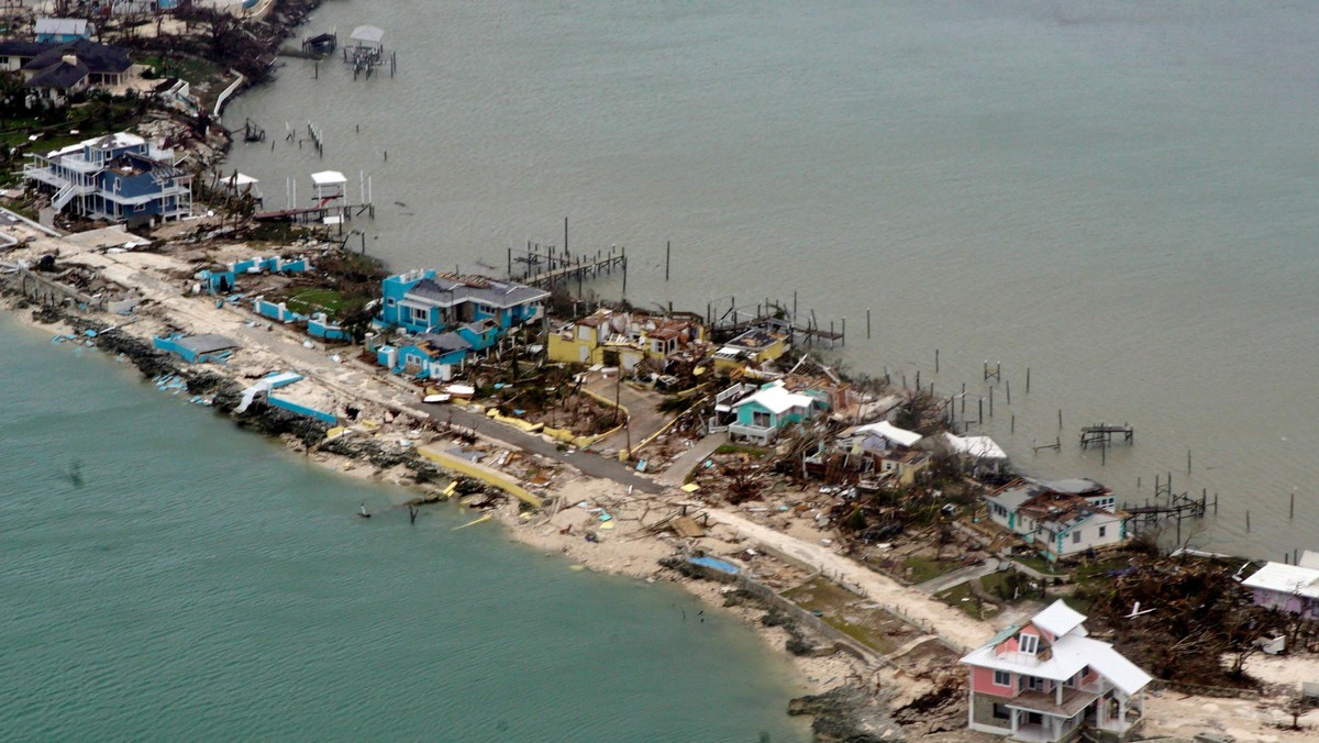 Масштабные последствия урагана "Дориан"