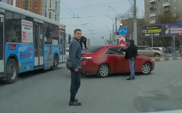 Разборка в Новосибирске