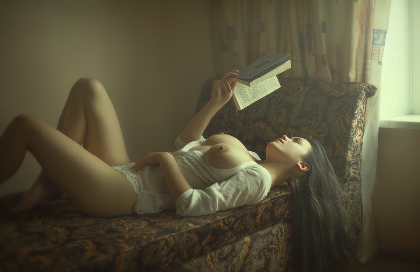 Любительница чтения Эротика